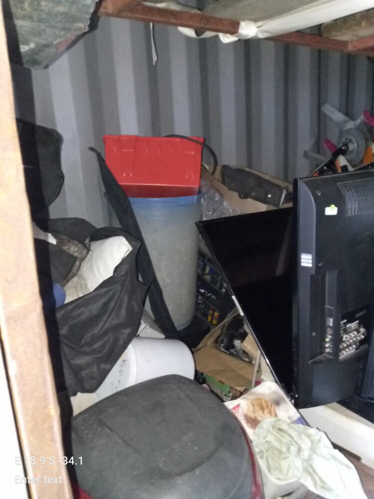 PODIt Strand Self storage unit auction IB-3658