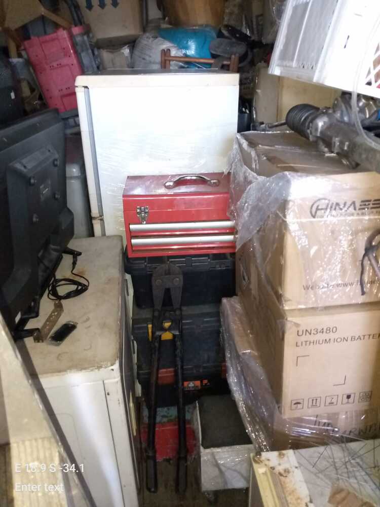 PODIt Strand Self storage facility auction IB-3658