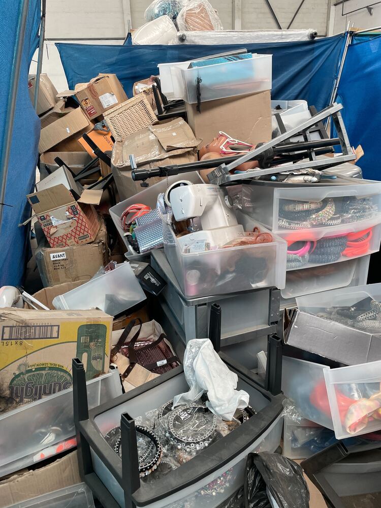 Express Removals - 5th Street Storage auction IB-2867