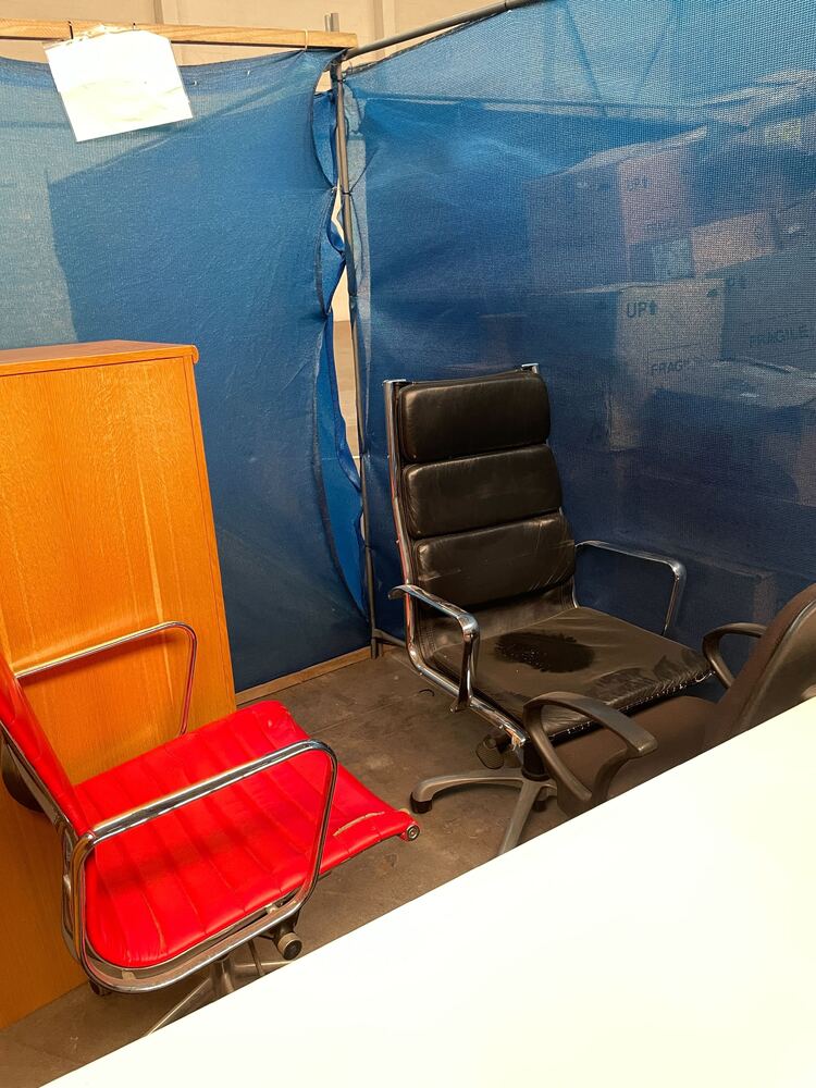 Express Removals - 5th Street storage facility unit auction IB-6605