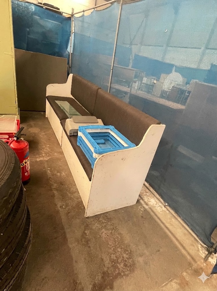 Express Removals - 5th Street Storage auction IB-6127