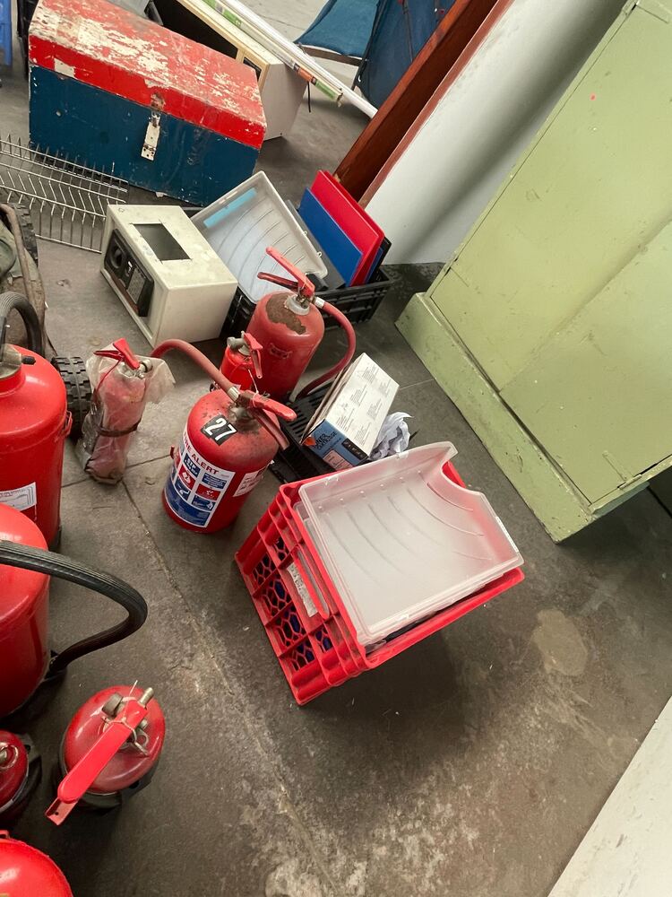 Express Removals - 5th Street Self storage auction IB-6127