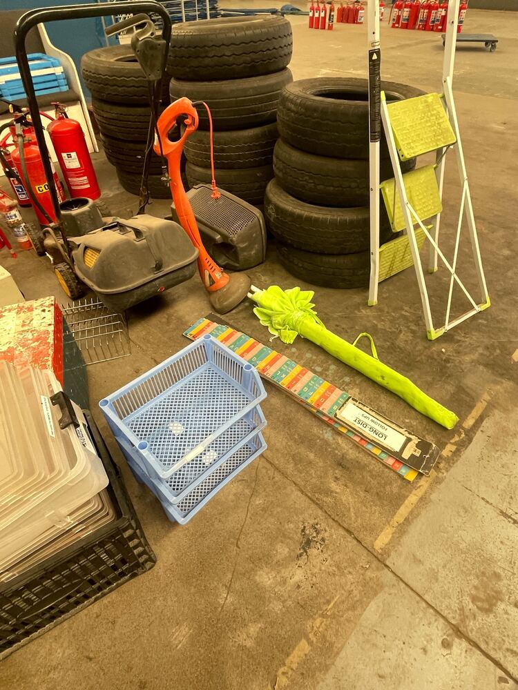 Express Removals - 5th Street Self storage auction IB-6127 14