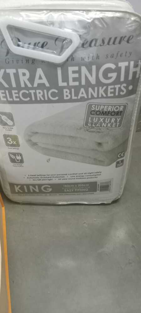 INV - Sunninghill Self storage auction IB-6677