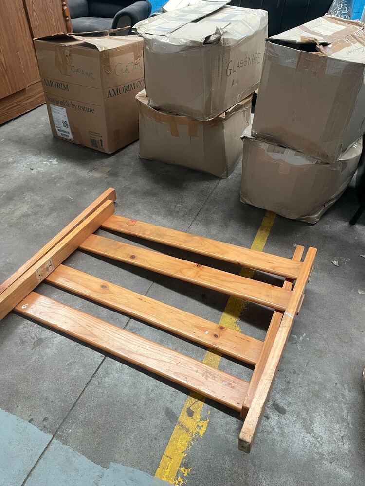 Express Removals - 5th Street storage facility unit auction IB-3803