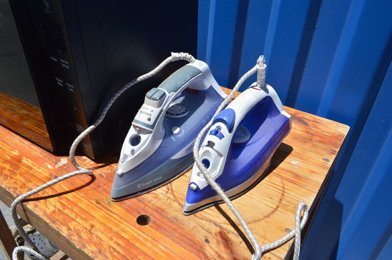 Cape Town (Killarney Gardens) Self storage auction IB-4012 14