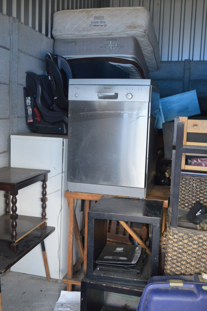 Cape Town (Killarney Gardens) storage facility unit auction IB-4012 26
