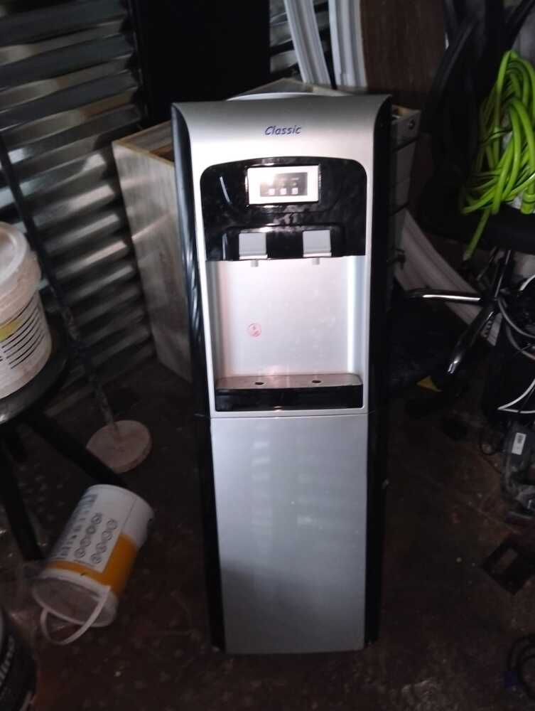 Ferndale Storage storage facility unit auction IB-3189