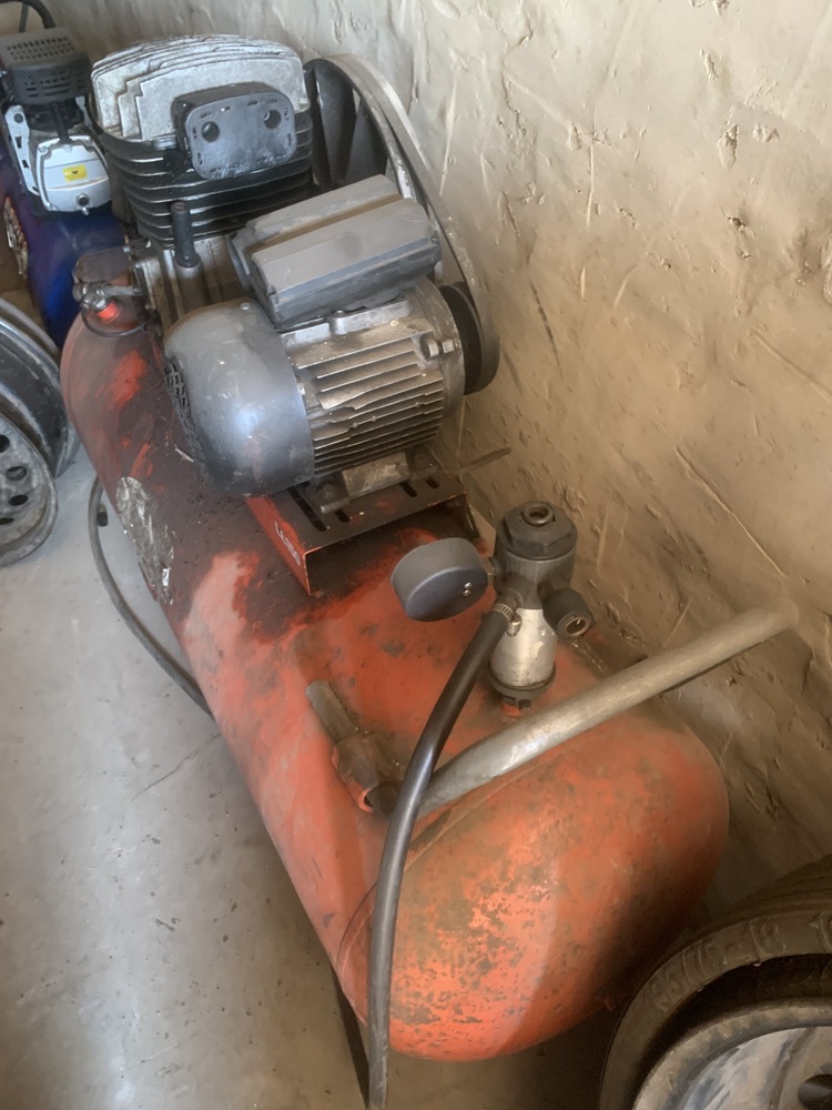 Rent-A-Store Pretoria Storage auction IB-3557