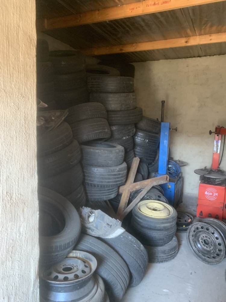 Rent-A-Store Pretoria Self storage facility auction IB-3557