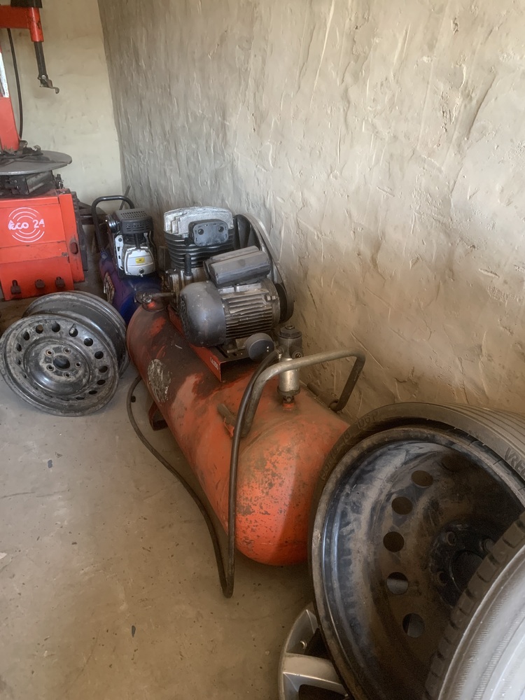 Rent-A-Store Pretoria storage facility unit auction IB-3557