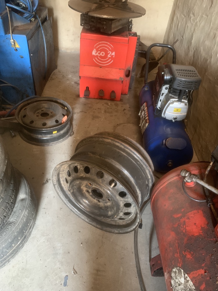 Rent-A-Store Pretoria Storage Unit auction IB-3557 12