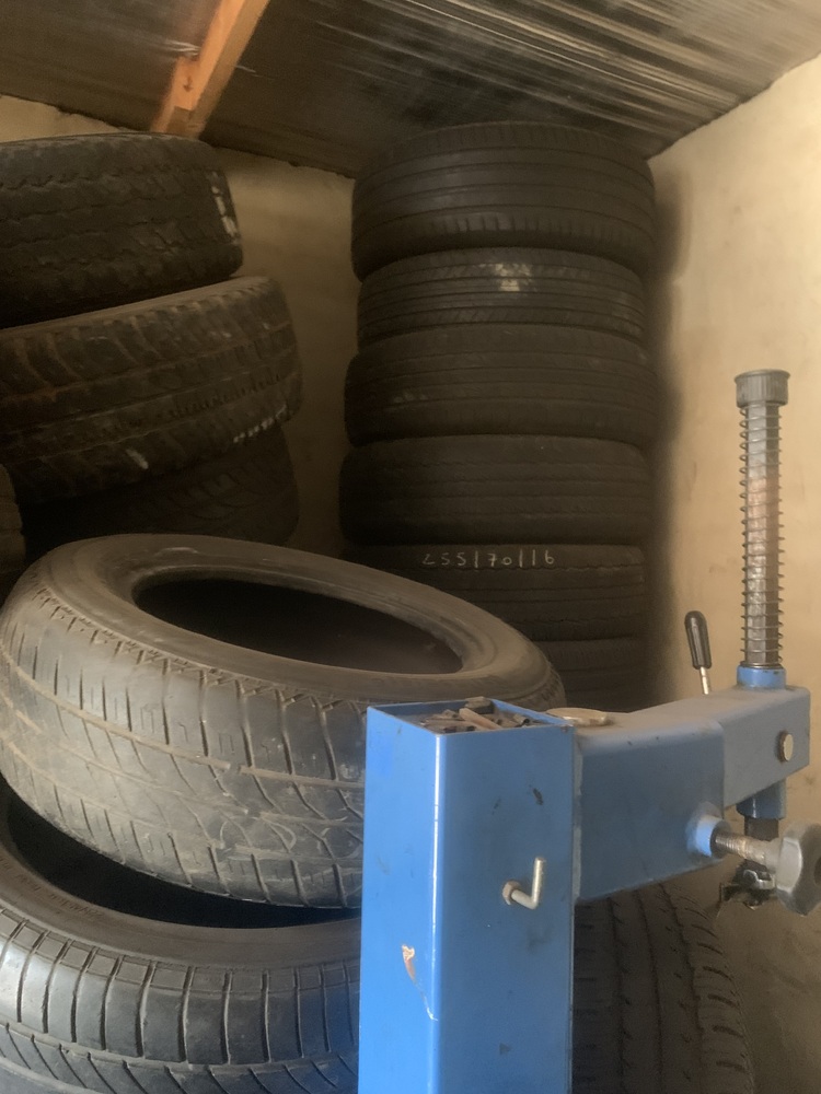 Rent-A-Store Pretoria Self storage unit auction IB-3557 33