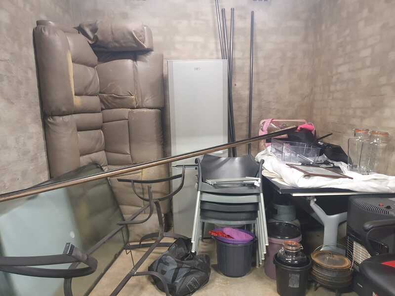 SANDTON Self storage unit auction IB-5055