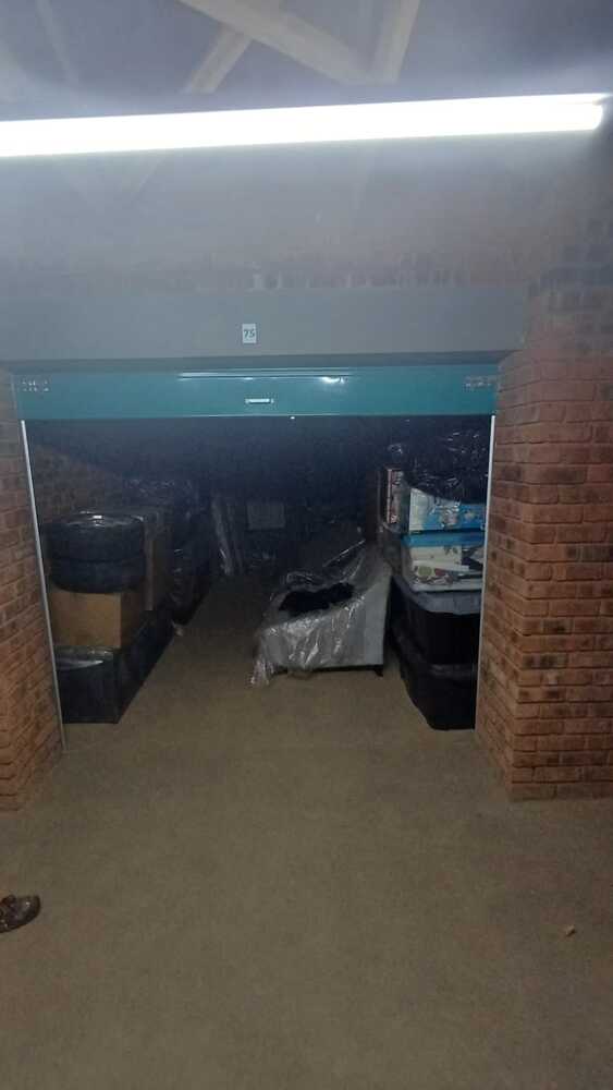 Pretoria North Storage auction IB-4162