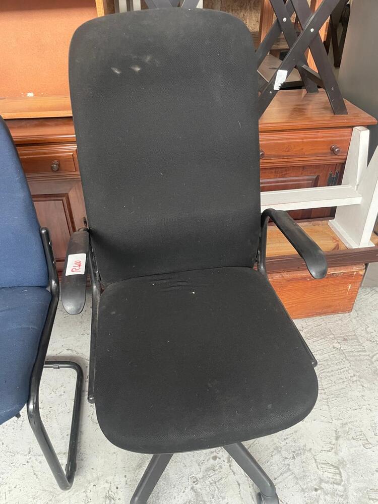 Warehouse  Storage Unit auction IB-7265 12