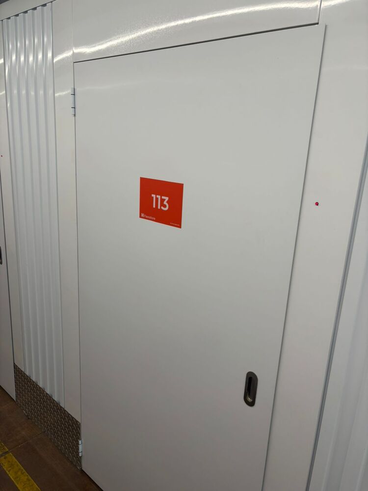 Rembrandt Mall, Paarl Storage auction IB-8156