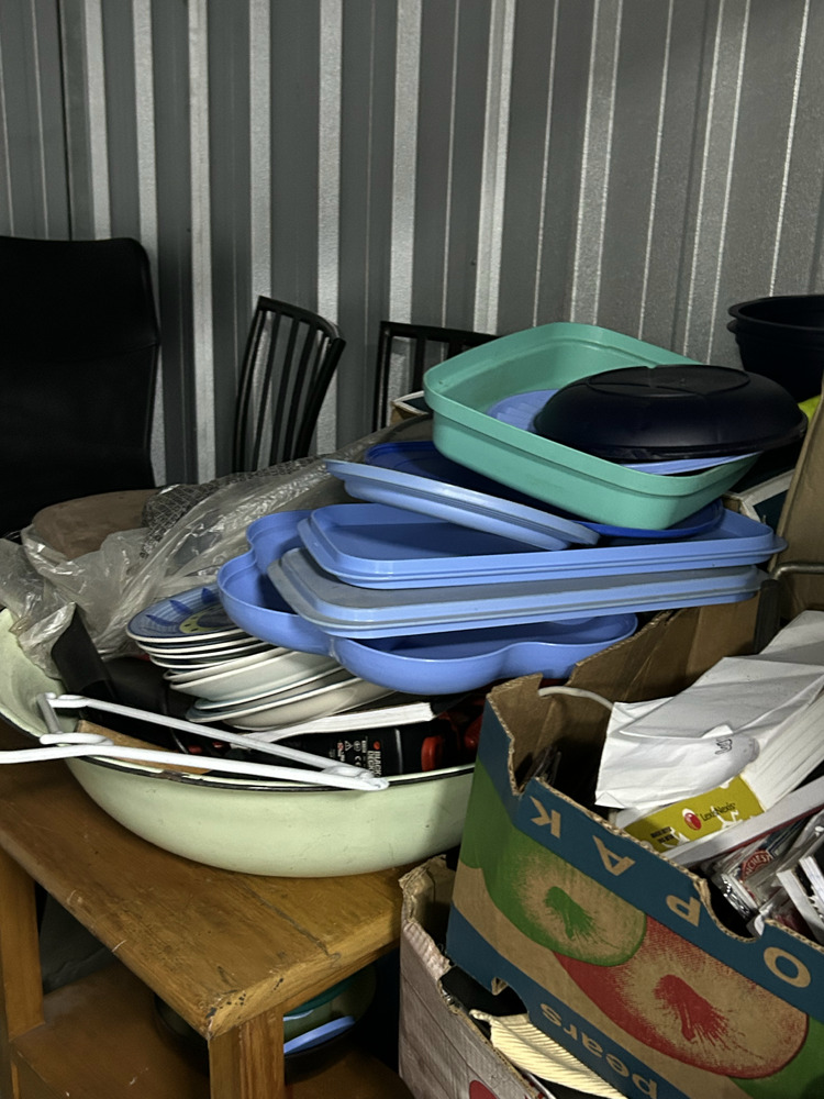 Rent-A-Store Centurion Self storage auction IB-5539 14