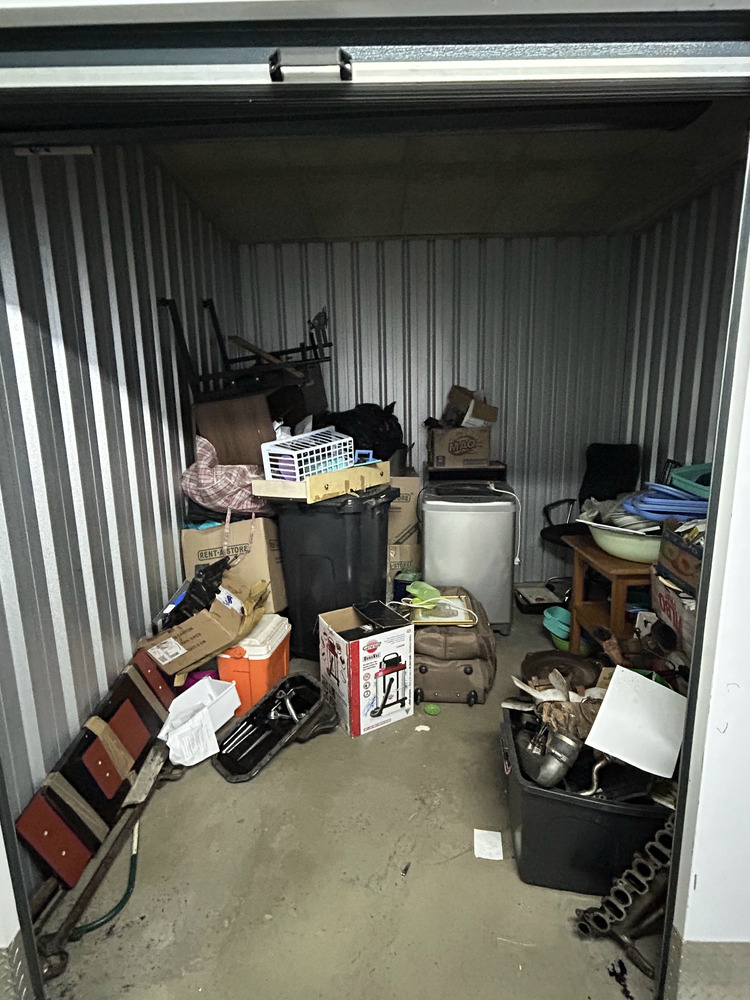 Rent-A-Store Centurion storage facility unit auction IB-5539 16