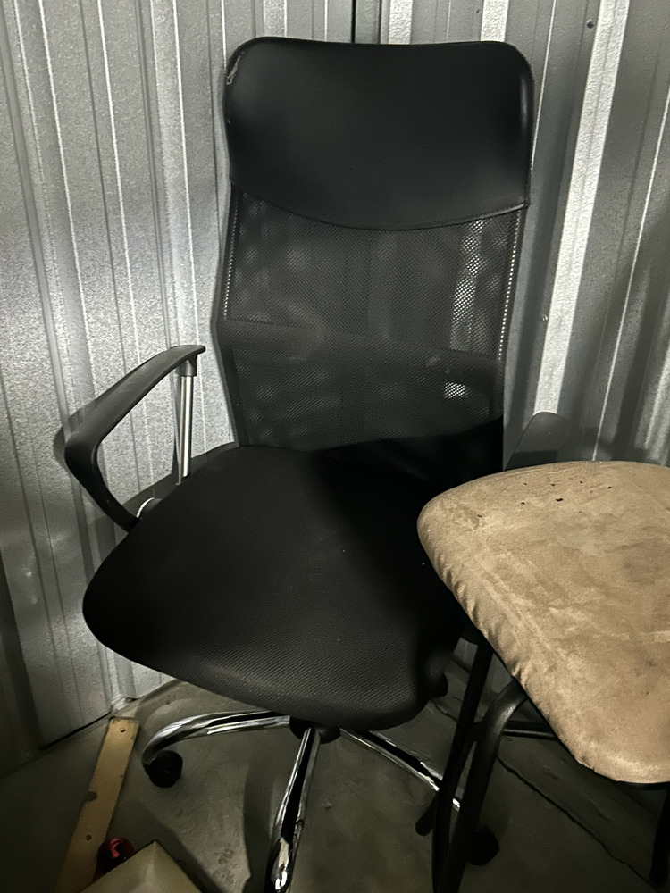 Rent-A-Store Centurion storage facility unit auction IB-5539 26