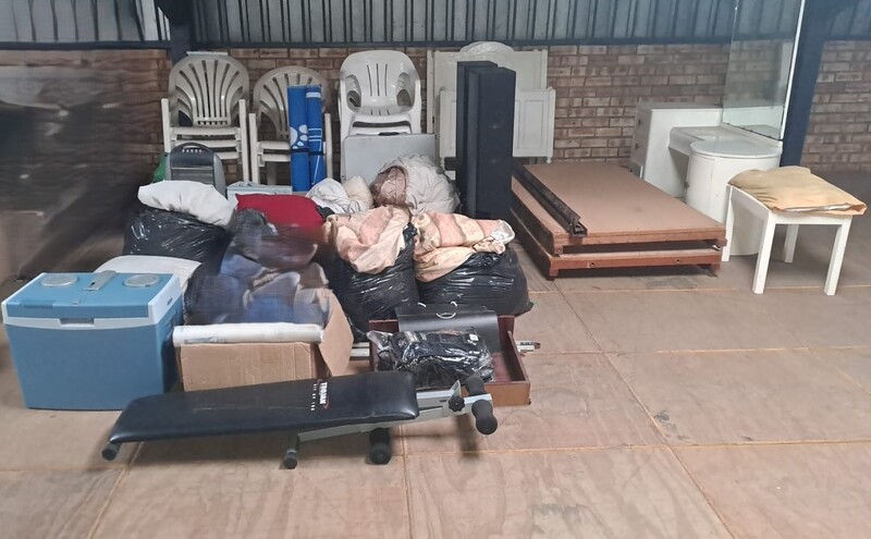 South Storage Self storage unit auction IB-1342