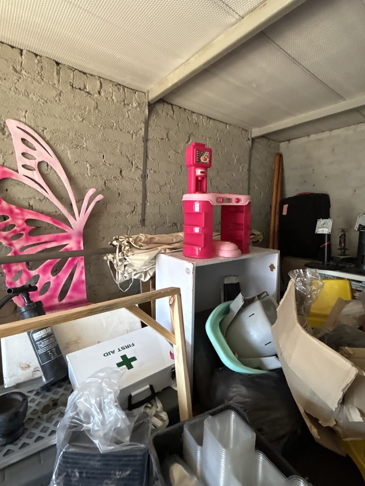 Rent-A-Store Midrand Self storage facility auction IB-3986