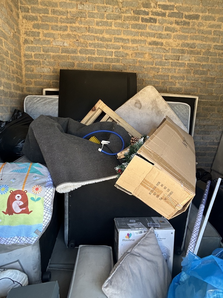 Rent-A-Store Midrand Self storage unit auction IB-2216