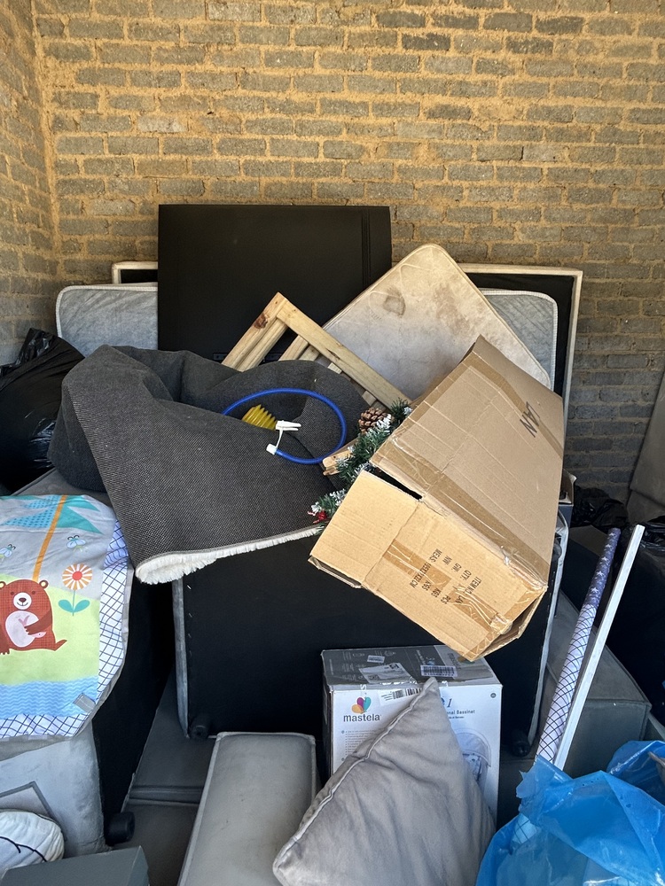 Rent-A-Store Midrand Self storage auction IB-2216