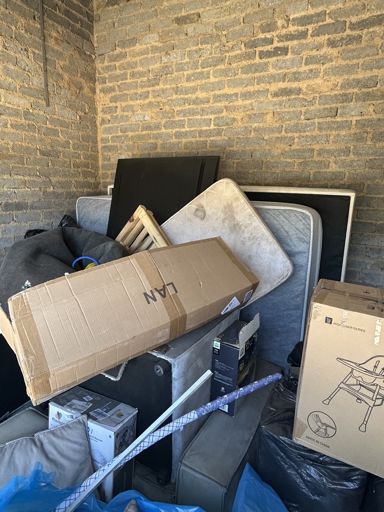 Rent-A-Store Midrand Storage Unit auction IB-2216 12