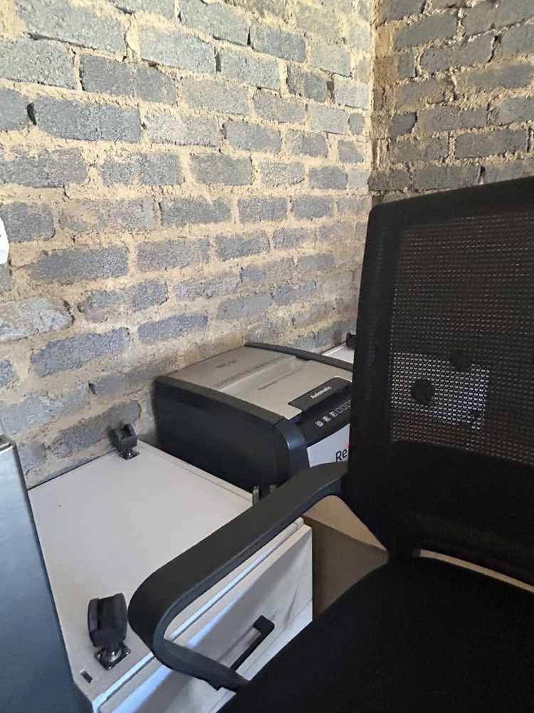 Rent-A-Store Midrand Self storage unit auction IB-6642