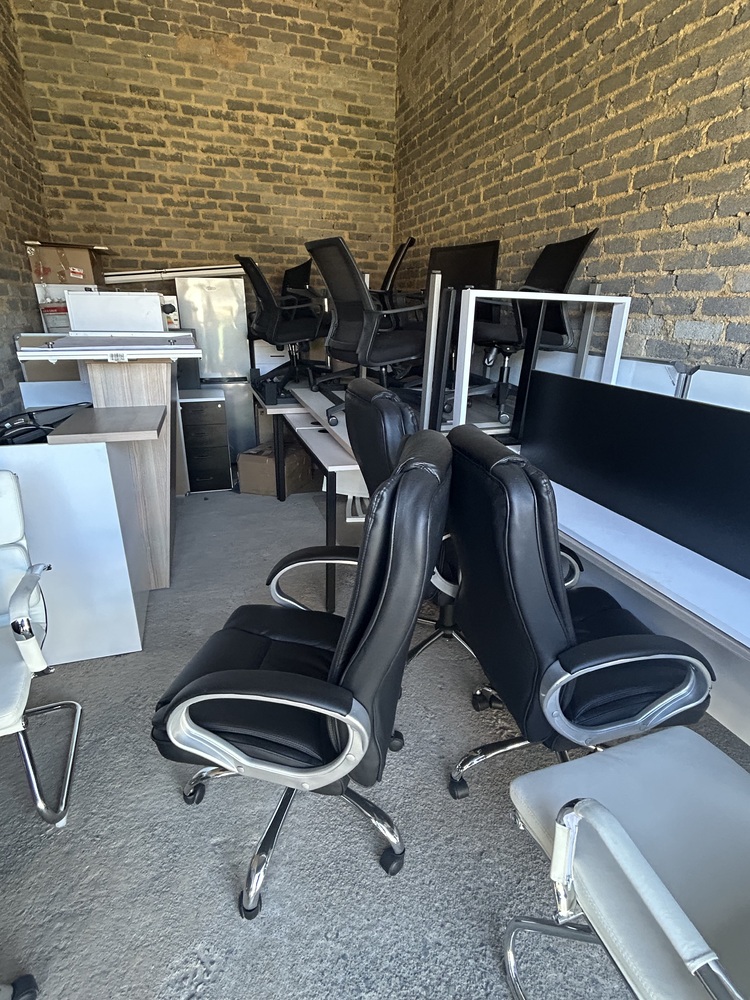 Rent-A-Store Midrand Self storage auction IB-6642