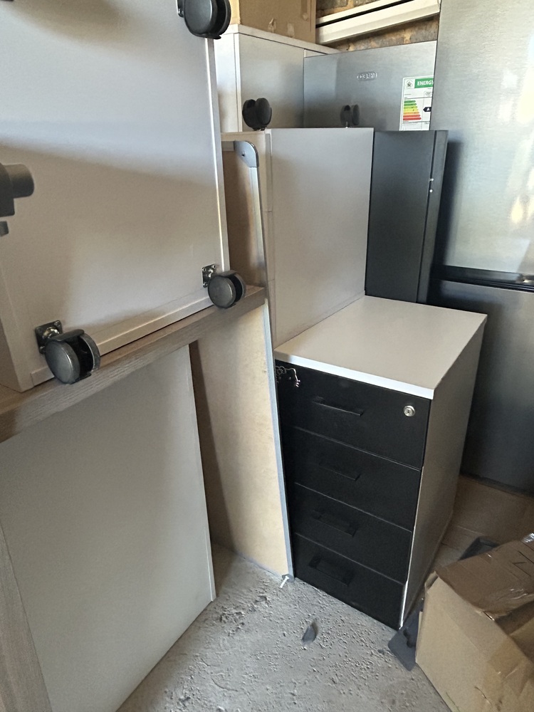 Rent-A-Store Midrand Self storage unit auction IB-6642 23