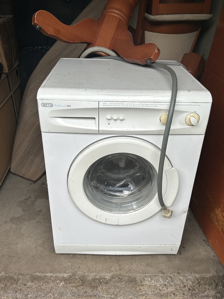 Rent-A-Store Pretoria Storage auction IB-1008