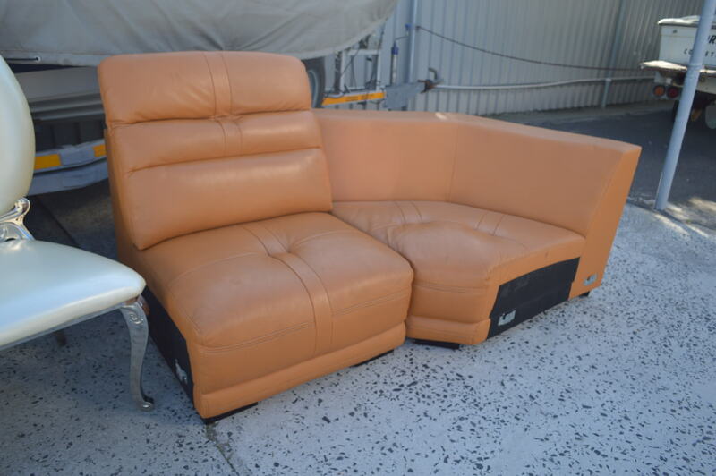 Cape Town (Killarney Gardens) Self storage facility auction IB-6911