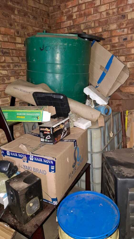 Pretoria North Self storage auction IB-7792 14