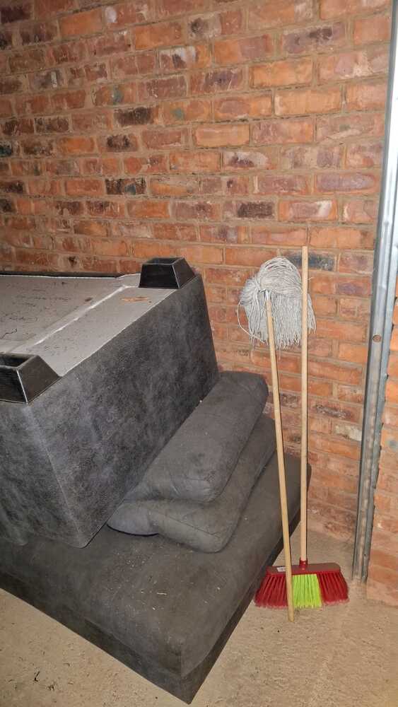 Pretoria North Self storage facility auction IB-4285