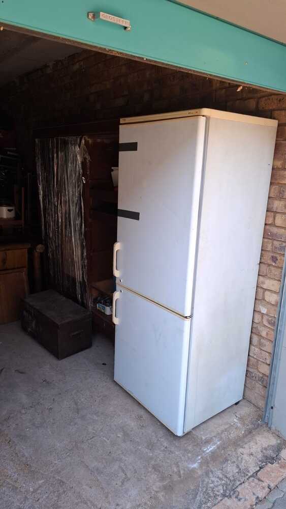 Pretoria North Storage auction IB-7566
