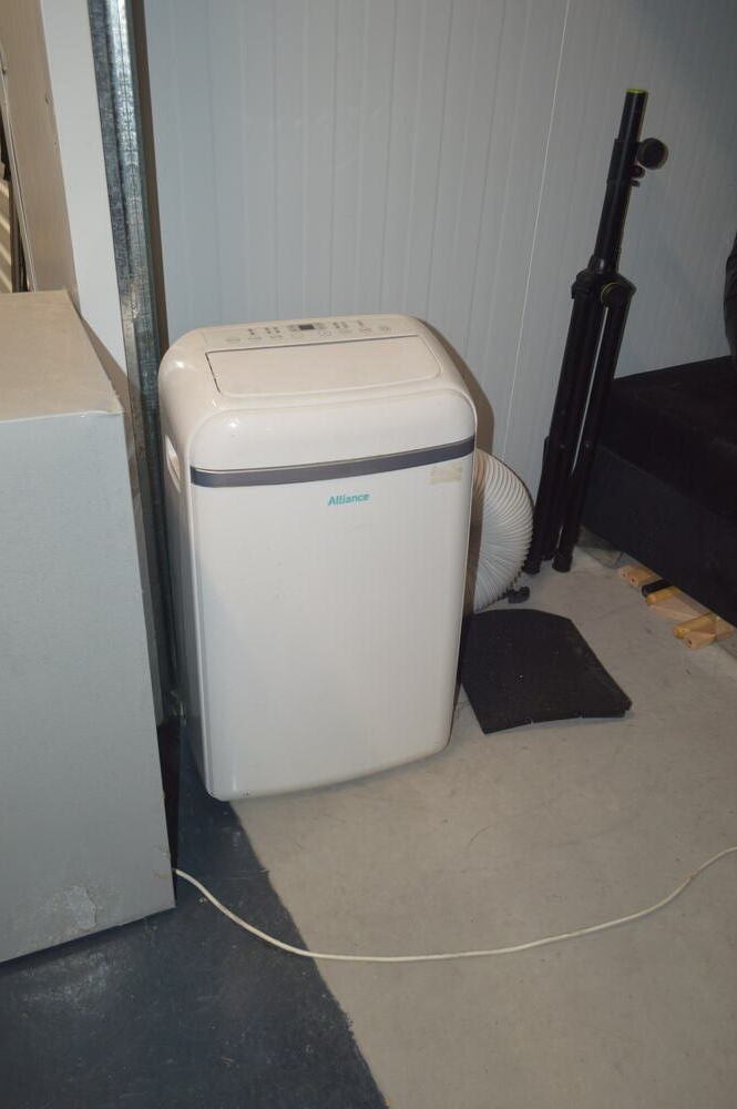 INV - Parklands Storage Unit auction IB-4462