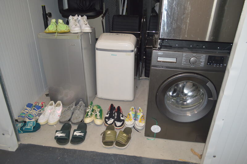 INV - Parklands Self storage unit auction IB-4462 23