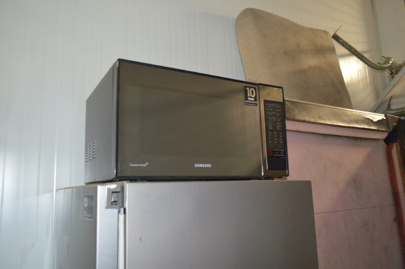INV - Parklands Self storage unit auction IB-6294
