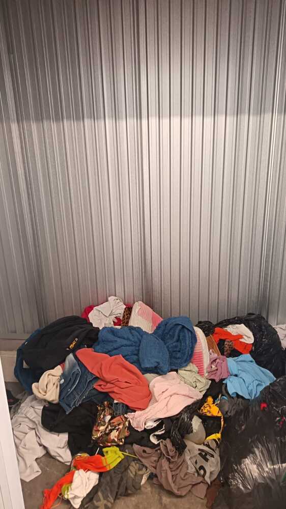 Edenburg Terraces Self storage unit auction IB-8559