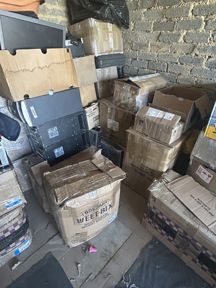Rent-A-Store Midrand Self storage auction IB-6775 14