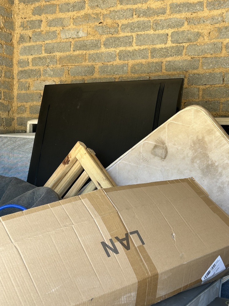 Rent-A-Store Midrand Self storage unit auction IB-9071 13