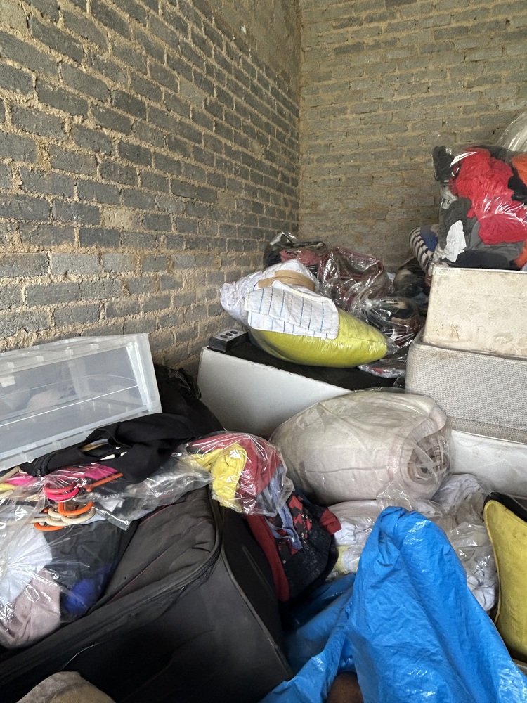 Rent-A-Store Midrand Self storage unit auction IB-9444 33