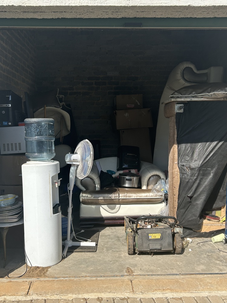 Rent-A-Store Midrand Storage Unit auction IB-5965 12
