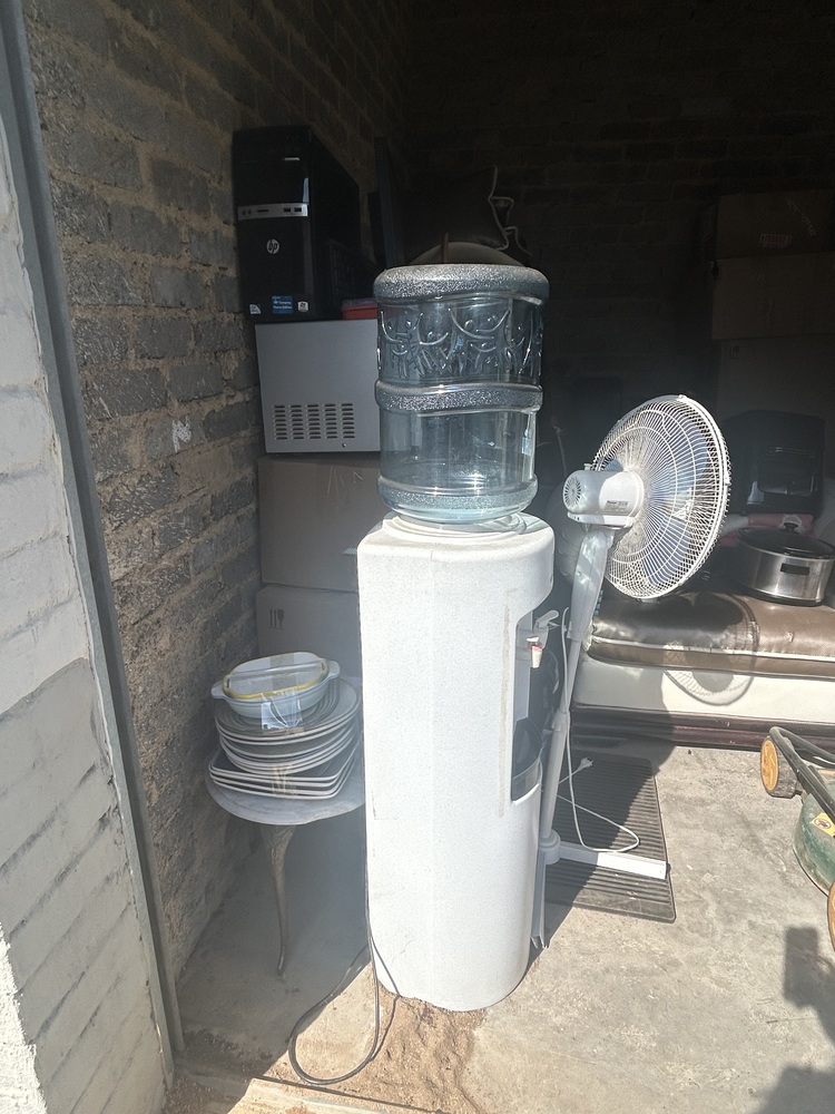 Rent-A-Store Midrand Self storage unit auction IB-5965 13