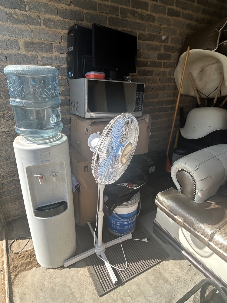 Rent-A-Store Midrand Self storage facility auction IB-5965 15