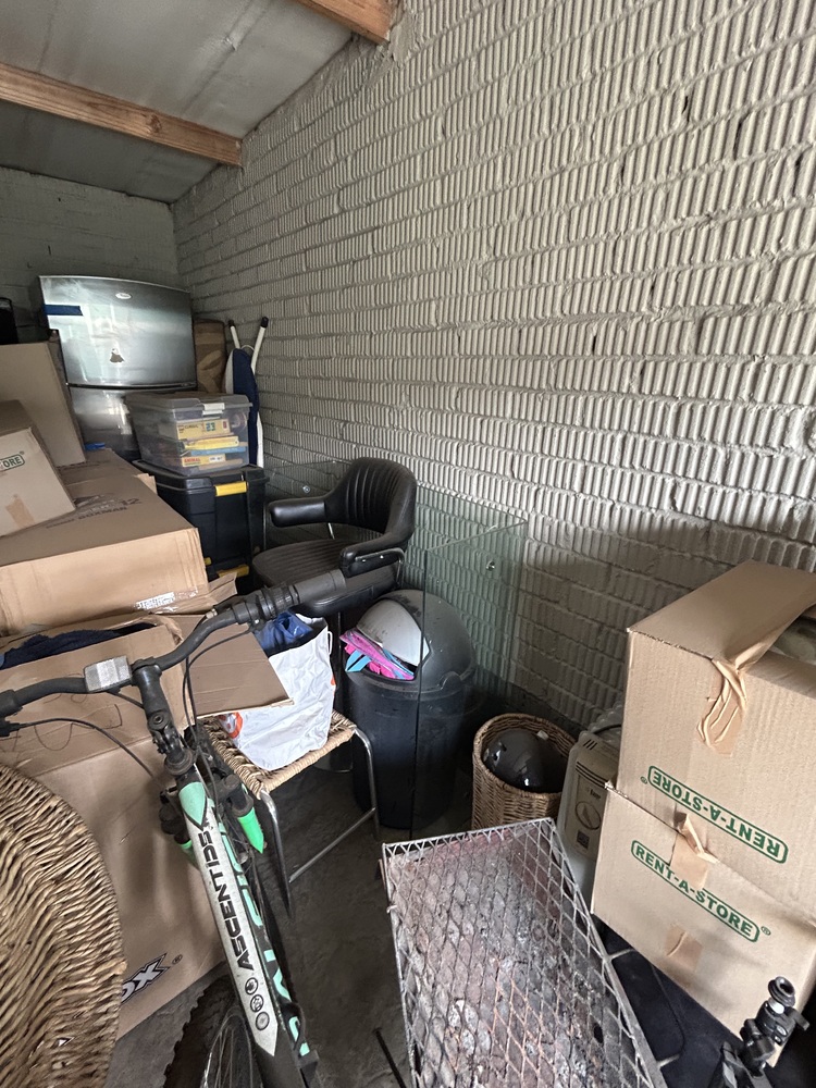 Rent-A-Store Midrand Self storage unit auction IB-1672