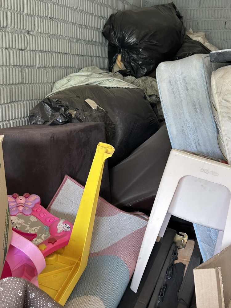 Rent-A-Store Midrand Self storage facility auction IB-1672 25