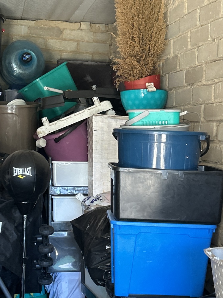 Rent-A-Store Midrand Self storage unit auction IB-5875